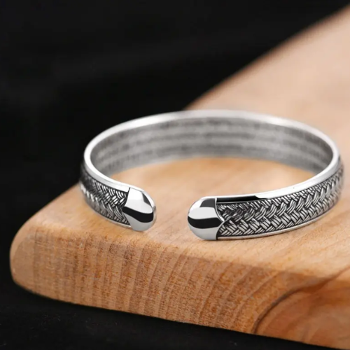 Rivenor – Sterling Silver