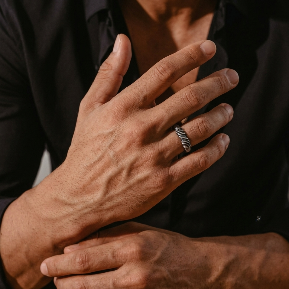 Valen – Sterling Silver Solid Ring