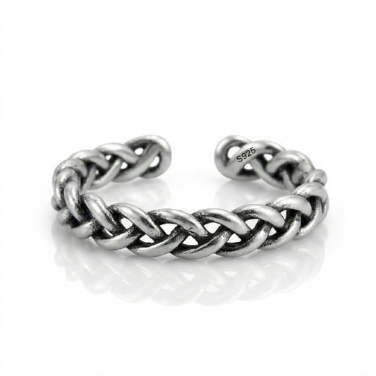 Vaelion – Sterling Silver Chain Ring
