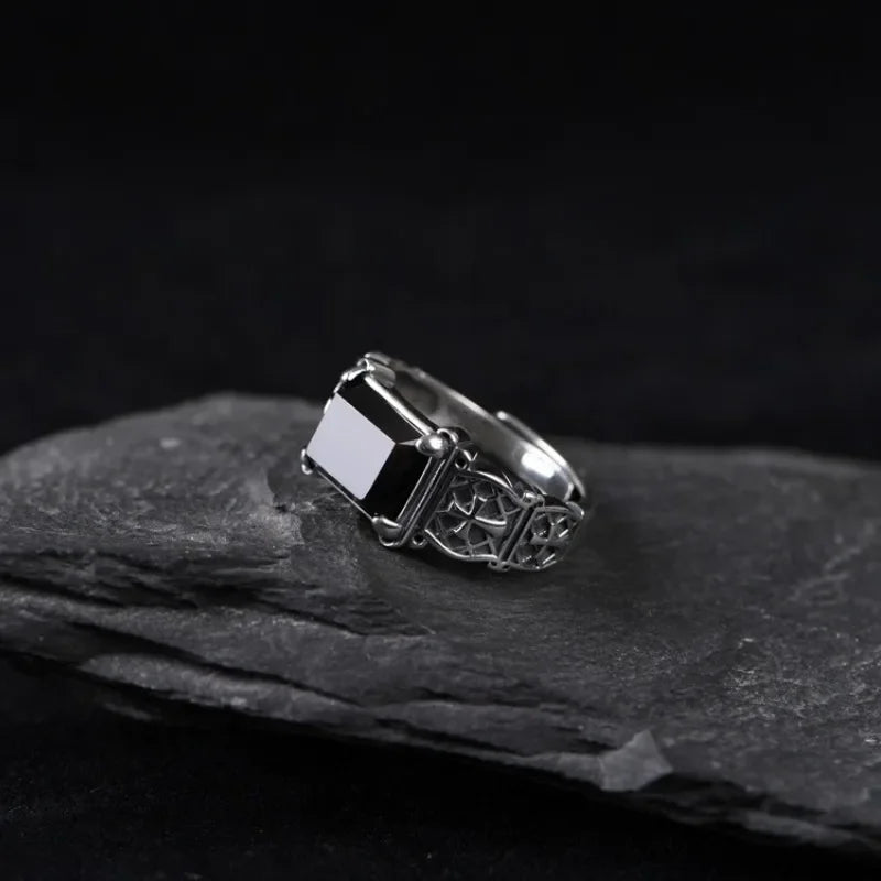 Kryvion Onyx Ring