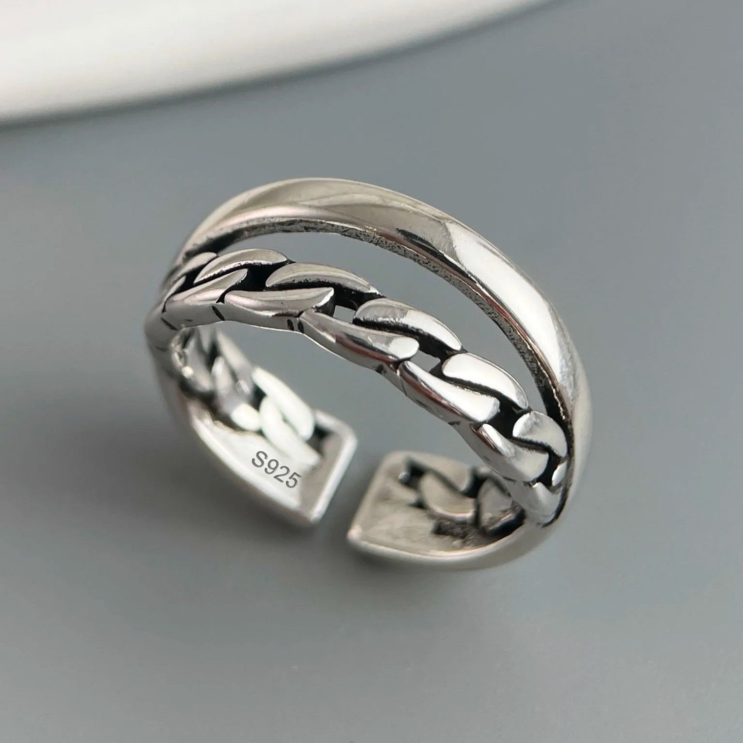 Vaelor Double Line Ring