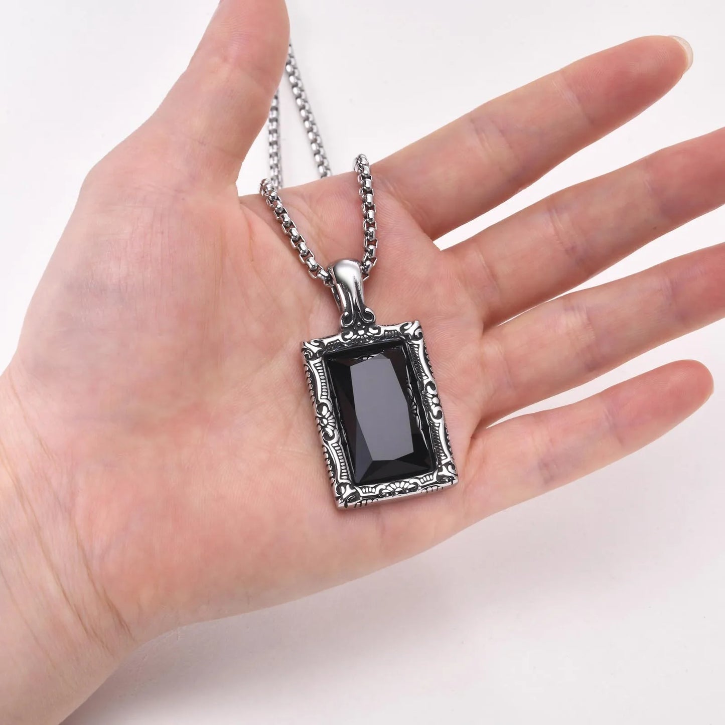 Alaric Black Necklace