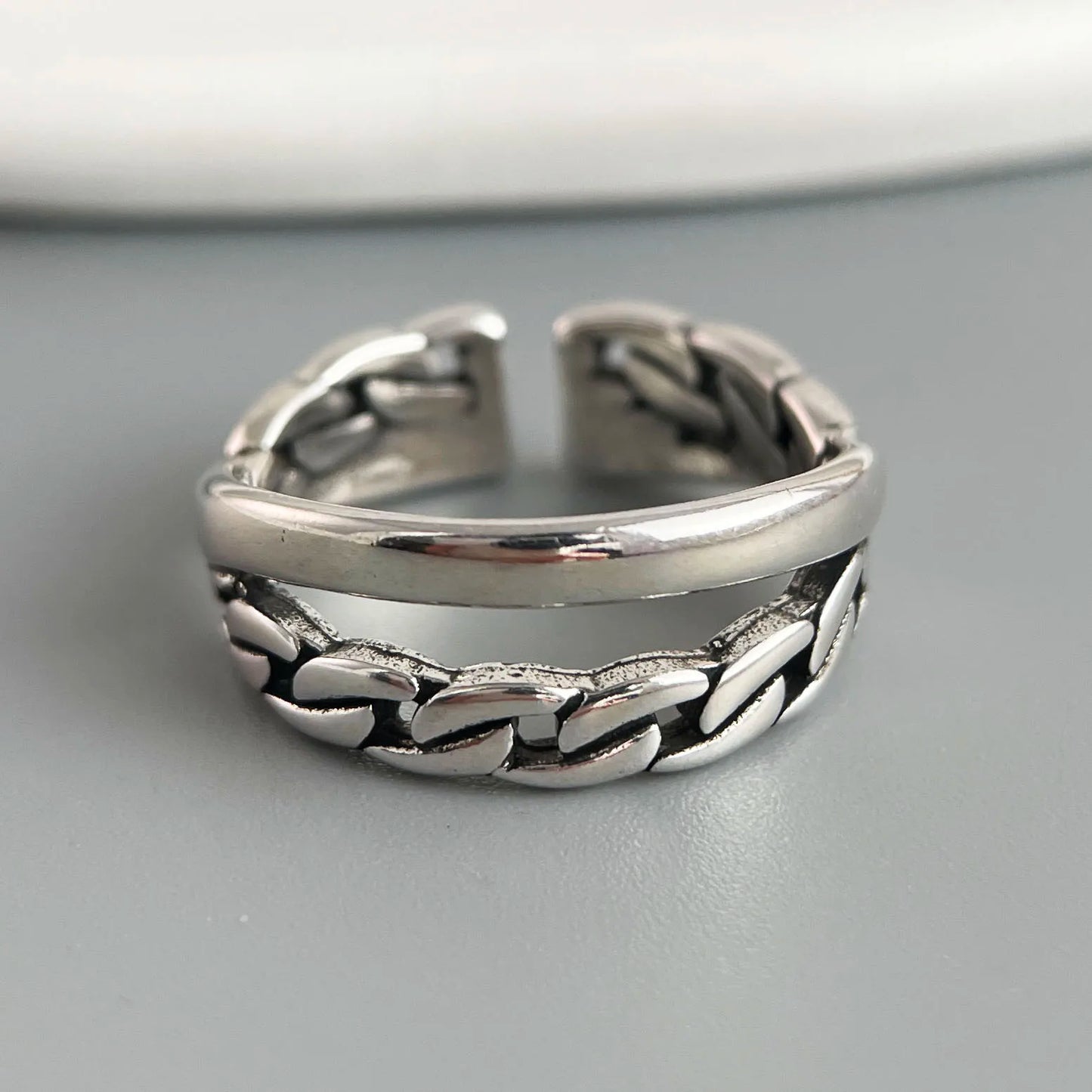 Vaelor Double Line Ring