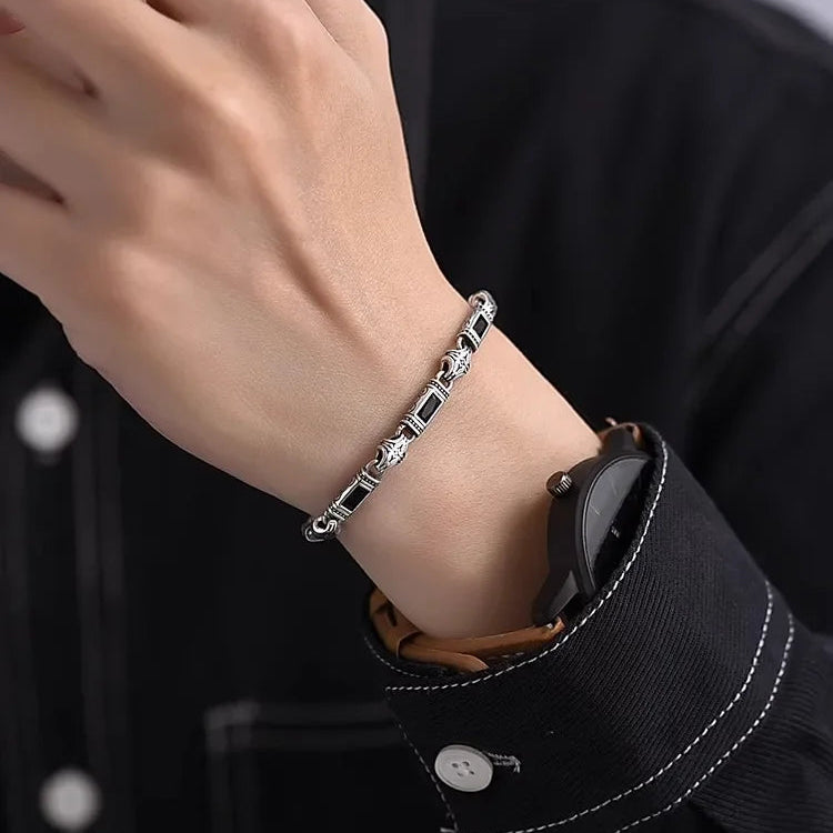Valenox – Brushed Silver Bangle