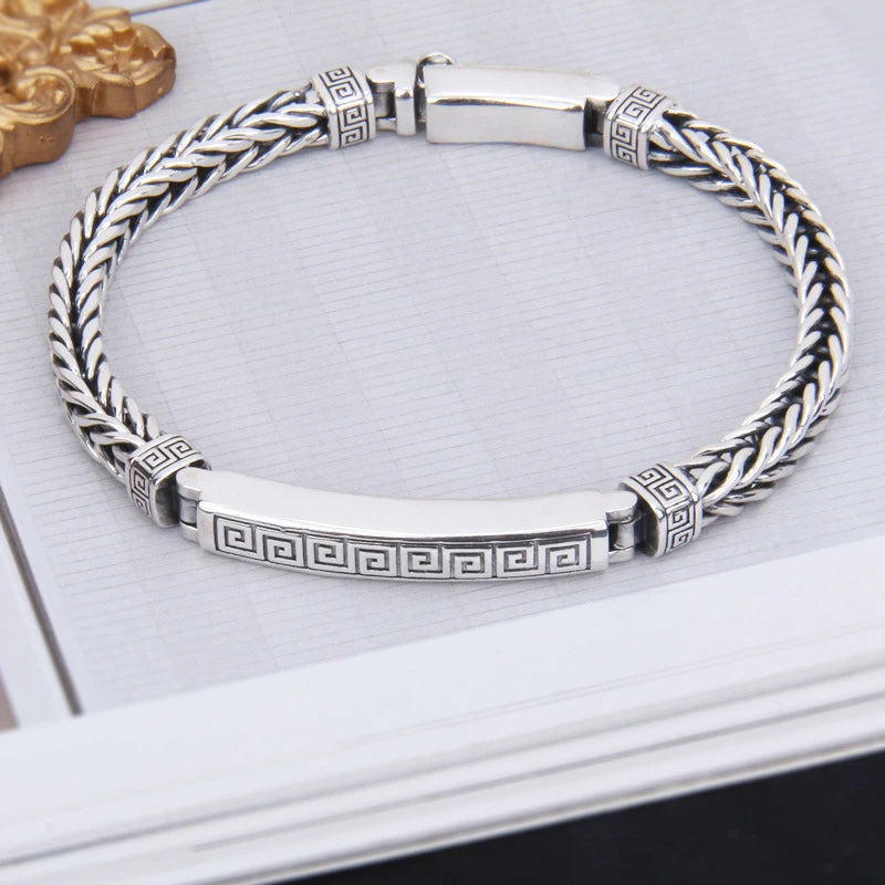 Kaelith – Silver Chain Bracelet
