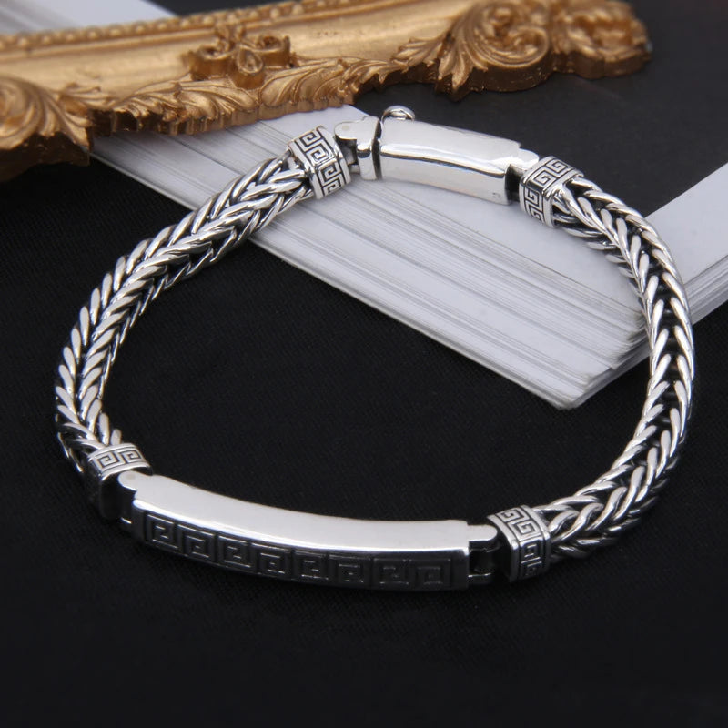 Kaelith – Silver Chain Bracelet